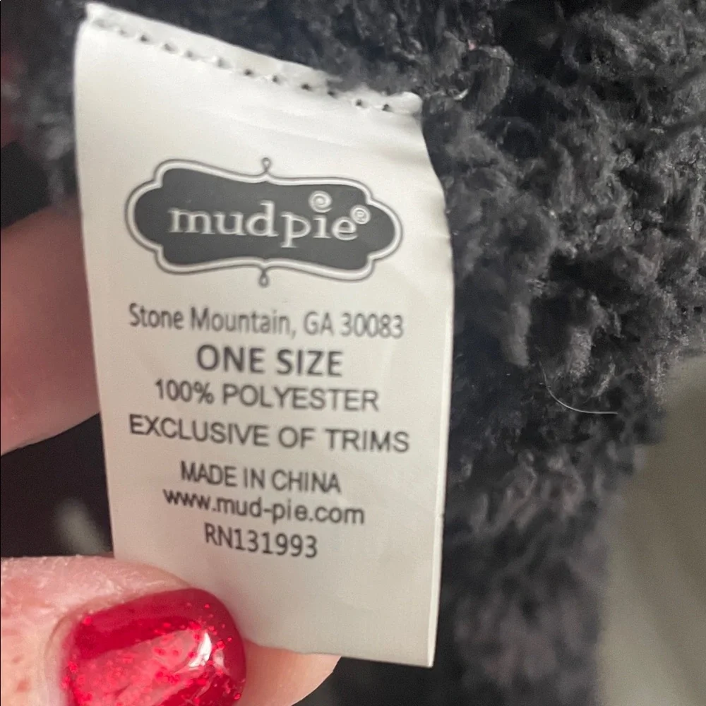 Mud Pie Black and Gray Leopard Reversible Chenille Poncho - Picture 7 of 11